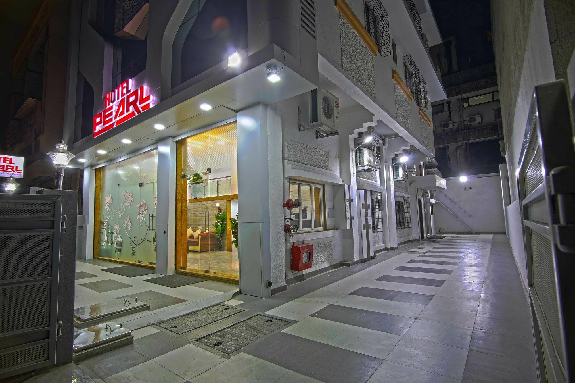 Hotel Pearl Navi Mumbai Zewnętrze zdjęcie